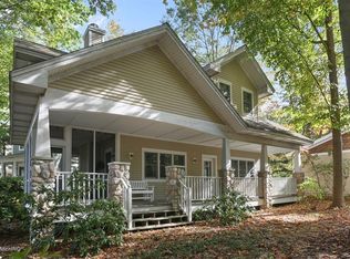 76488 Fieldstone Cir, South Haven, MI 49090