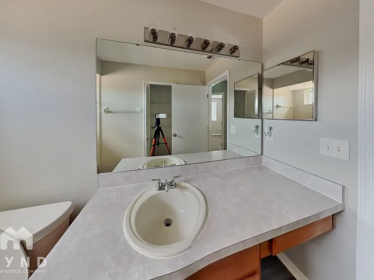 8655 Wellington Loop — Photo 19