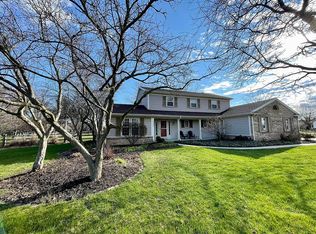 25696 Brittany Rd, Perrysburg, OH 43551
