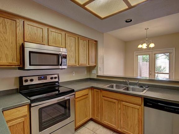 3rd image of 1806 N 105th Dr