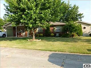 1st image of 101 Arthur Dr