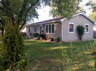 802 N Lew St, Plano, IL 60545