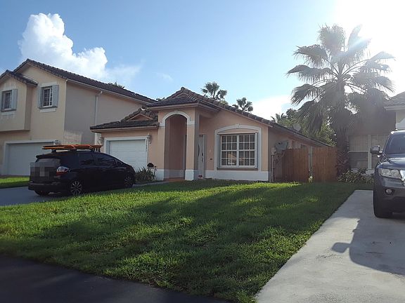 4th image of 21521 SW 88th Ave