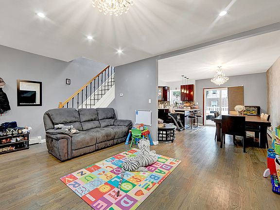 3rd image of 3020 Avenue T