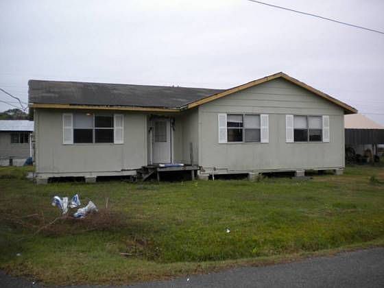 1st image of 110 Caroldene St