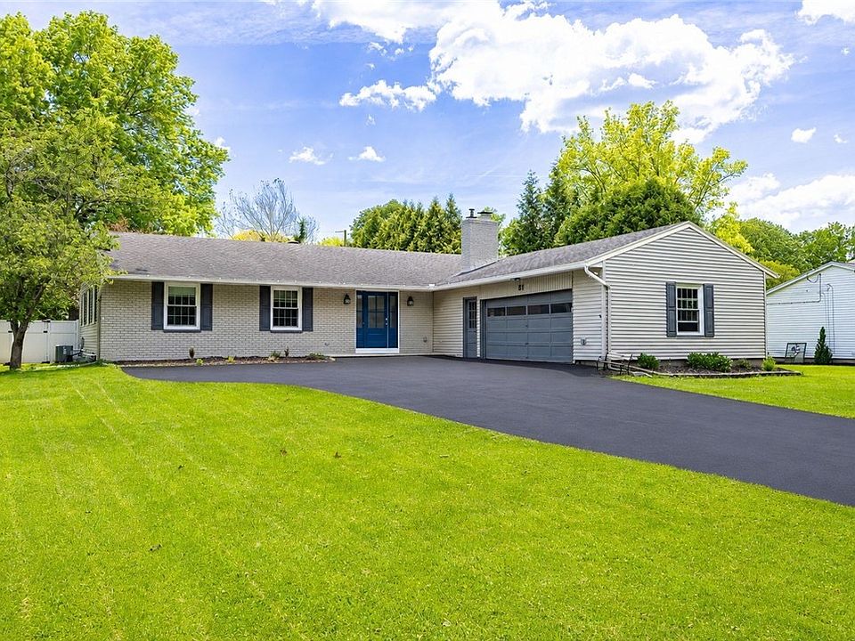1st image of 81 Deerfield Dr