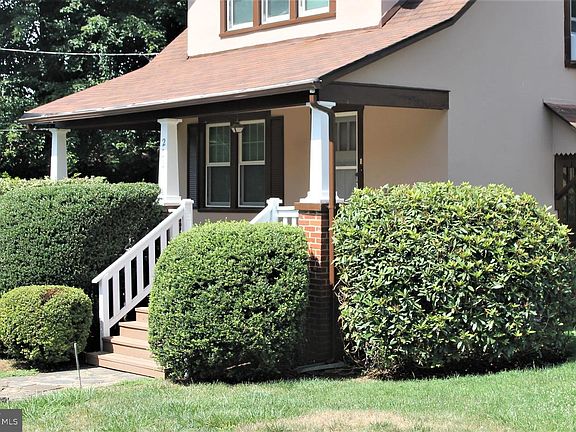 3rd image of 202 Garden St #198