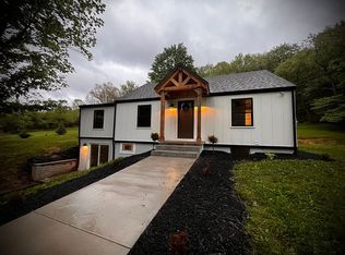 168 Pleasant View Dr, Kittanning, PA 16201