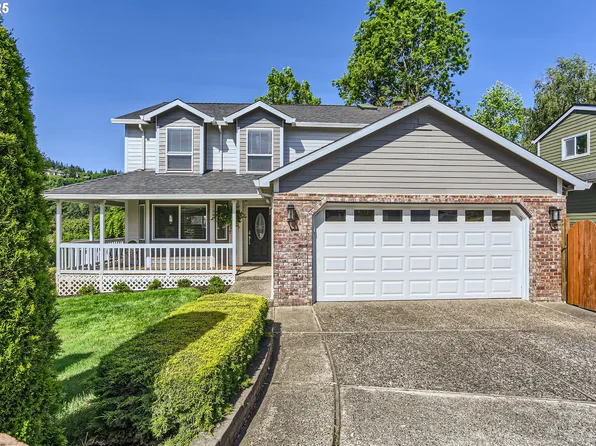 1736 Regency St, West Linn, OR 97068