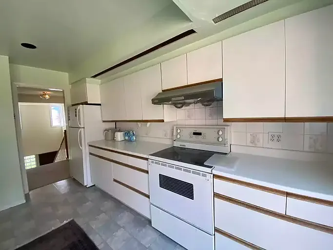 11 Seaport Ave #1A — Photo 5