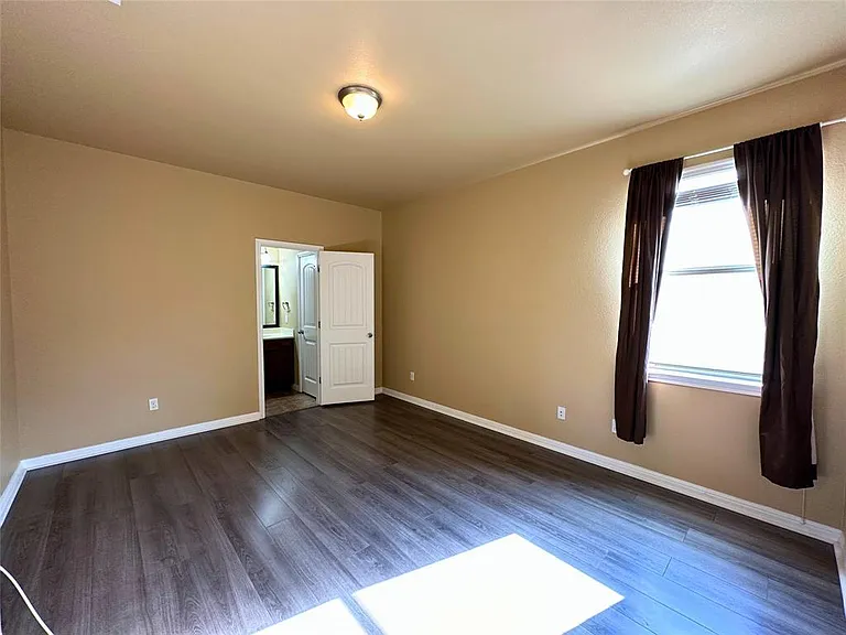 321 Braylen Cv — Photo 10