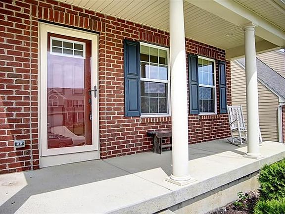 3rd image of 4515 Dolley Dr