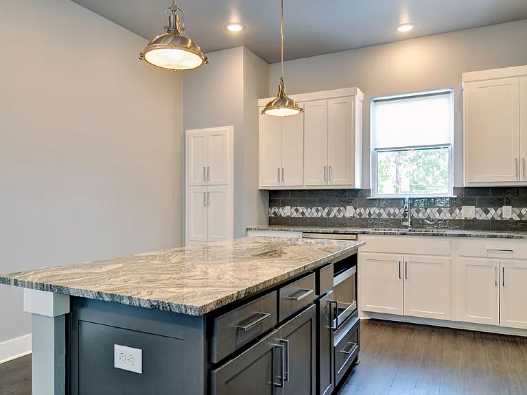 2822 Forest Park Blvd — Photo 56