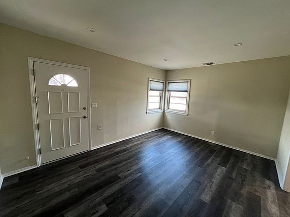4th image of 8206 N Wheatland Ave #8208