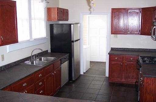 5th image of 4901 Demontluzin St