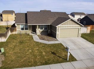 5715 Westport Ln, Pasco, WA 99301