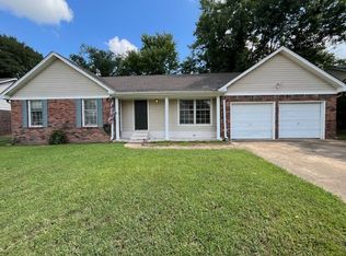 8574 Lake Shore Dr W, Southaven, MS 38671