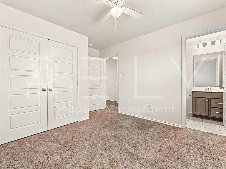 521 Colonel McNally Cv — Photo 30