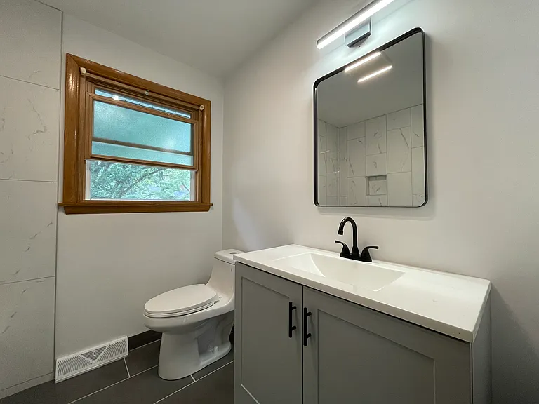 302 N Meadow Ln — Photo 10