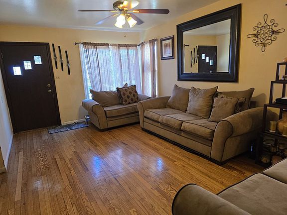 2nd image of 9623 S Perry Ave