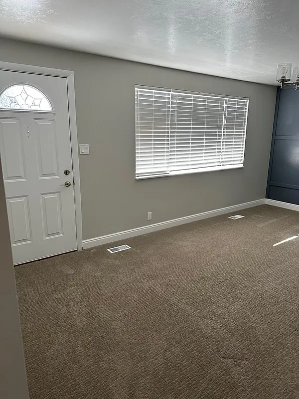 Beautiful Newly Remodeled Home — Photo 2