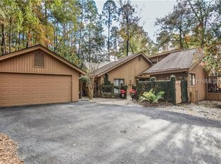 6 Pineland Rd, Hilton Head Island, SC 29926