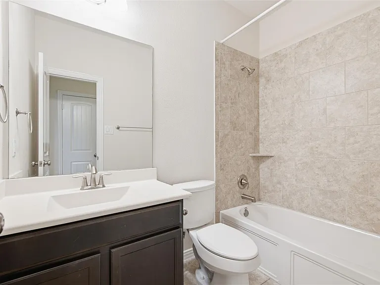 2601 Rough Berry Rd — Photo 26