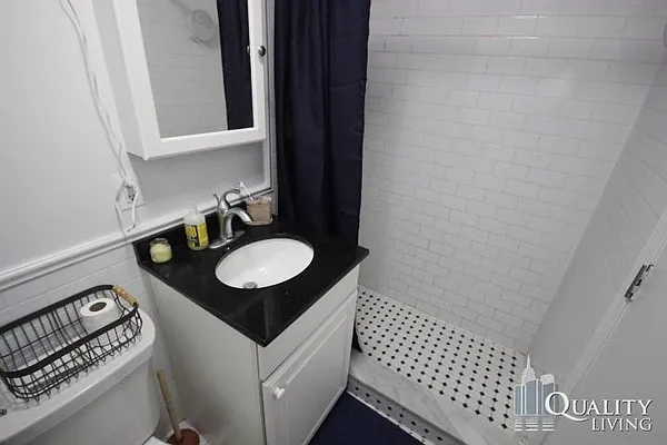 Rented by (Legacy) NY Quality Living Uptown | media 16