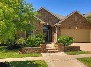 12115 Cove Ridge Ln, Cypress, TX 77433