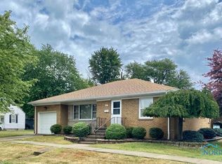 321 Harrison St, Fremont, OH 43420