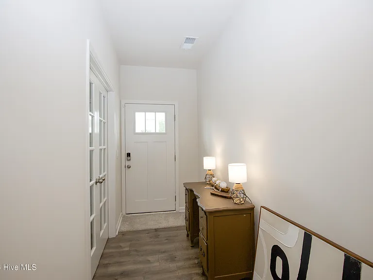 1179 Misty Creek Dr — Photo 5