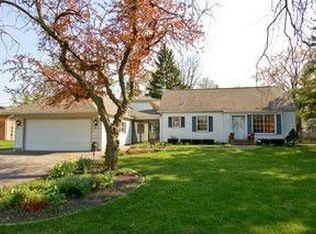 39 W Algonquin Rd, Des Plaines, IL 60016