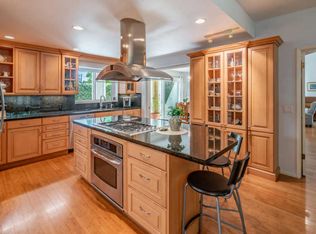 1519 Meadow Cir, Carpinteria, CA 93013