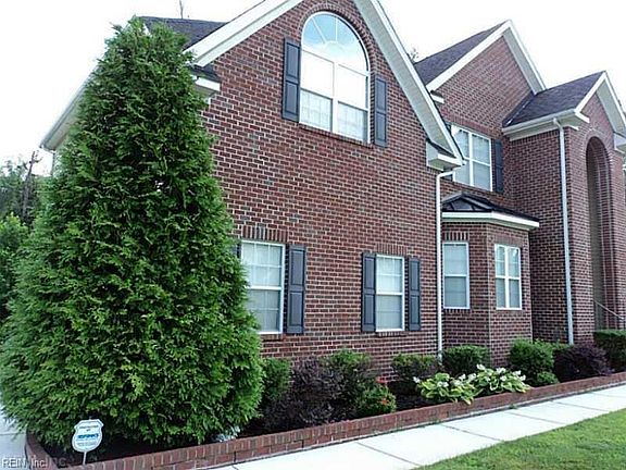 2nd image of 106 Woodhaven Dr