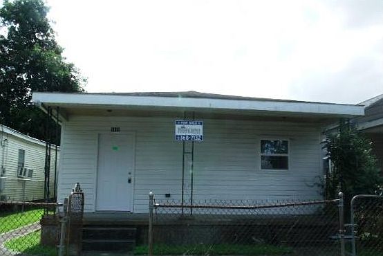 1st image of 1120 L B Landry Ave