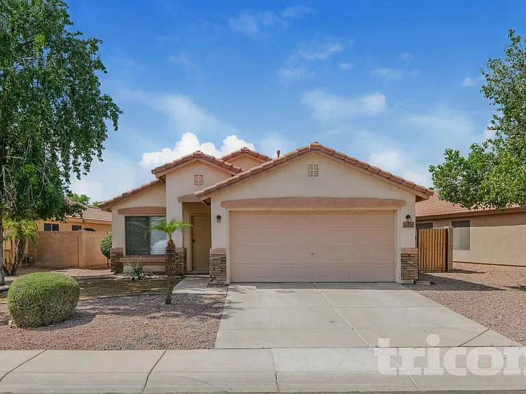 13227 W Port Au Prince Ln — Photo 1