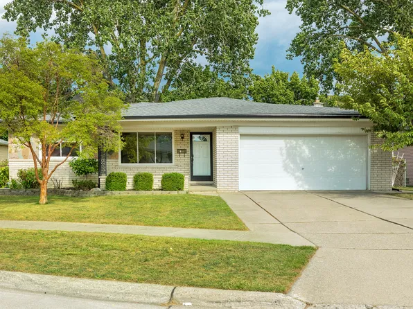 30860 Avondale Dr, Madison Heights, MI 48071
