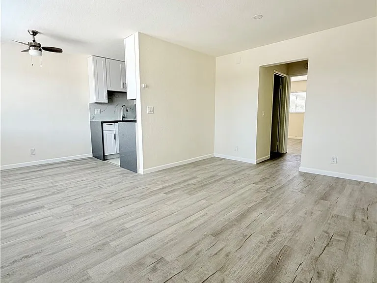 3250 Andrita St #7 — Photo 14
