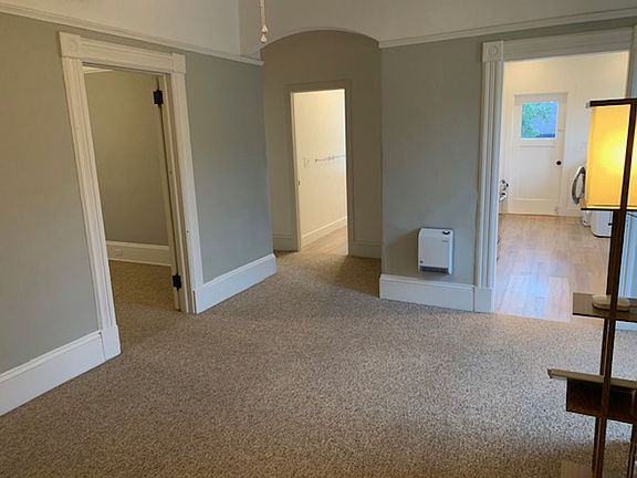 3rd image of 453 Channing Ave