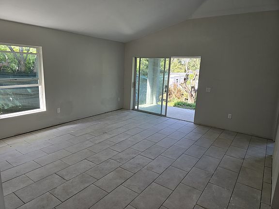 3rd image of 1069 Cohassett Ave