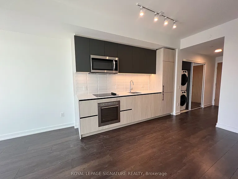 150 Logan Ave #536 — Photo 4