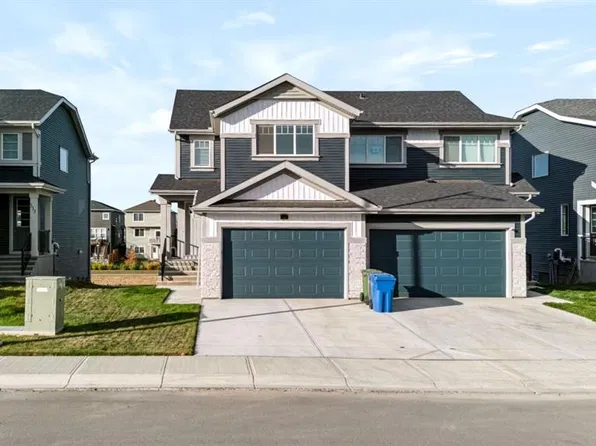 529 N Chelsea Gdns, Chestermere, AB T1X 2V5