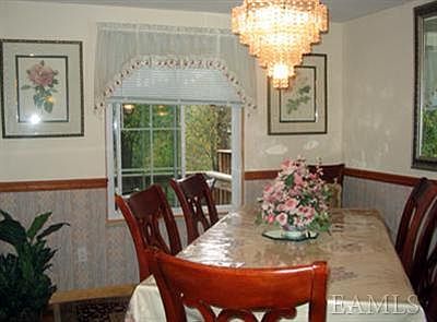3rd image of 403 Kings Way #403