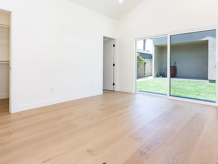 4422 Cherokee Ave #4422 — Photo 10