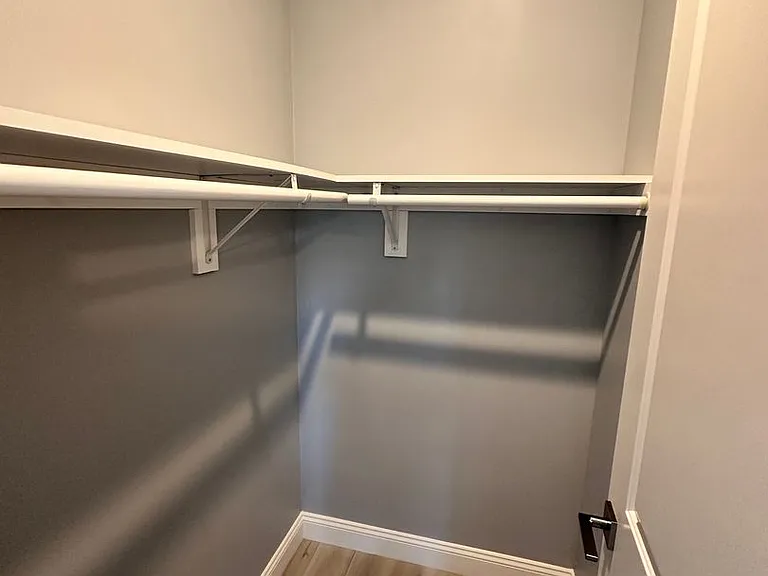 1707 Heirloom St #B — Photo 17