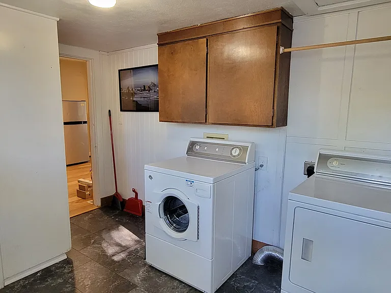 2421 W Madison Ave — Photo 10