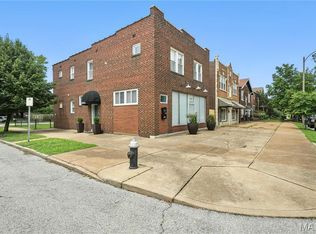 6020 Southwest Ave, Saint Louis, MO 63139