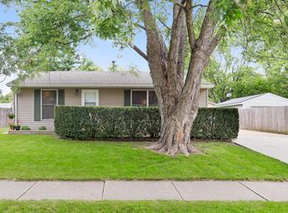 3210 Saratoga Dr, Champaign, IL