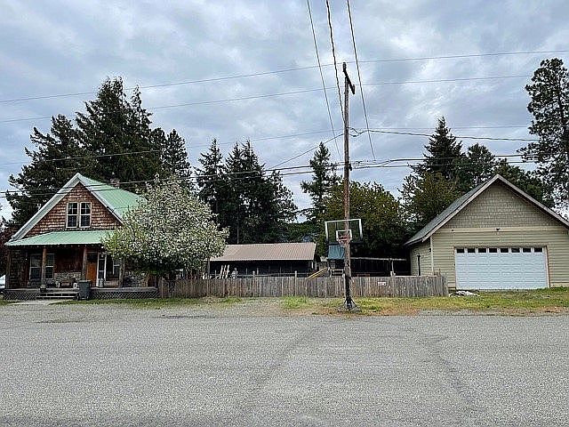 2nd image of 501 W 5th St