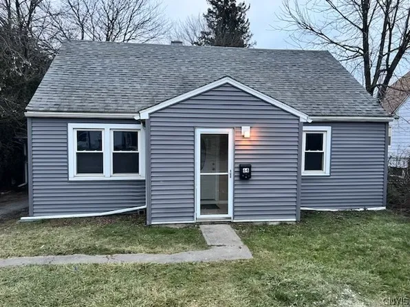 64 Clinton Rd, New Hartford, NY 13413